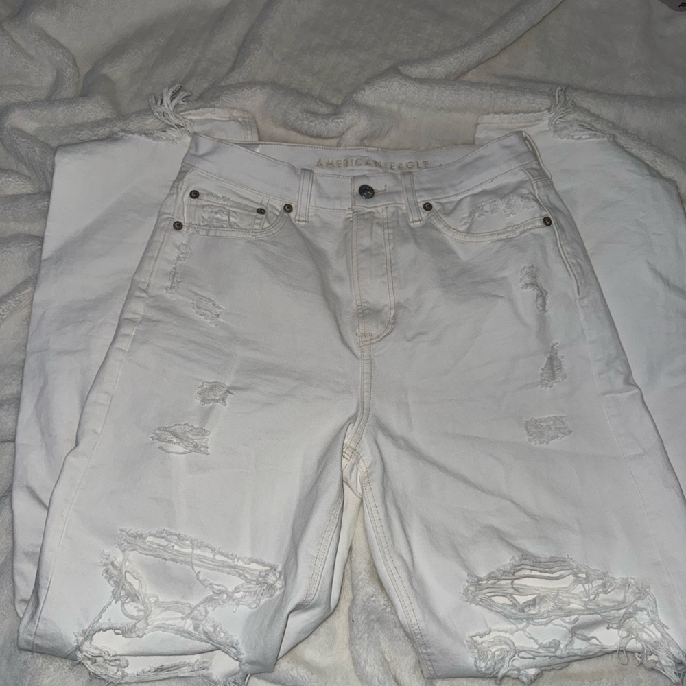 American Eagle White Distressed Baggy Straight Jeans